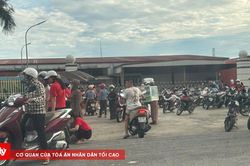 Họp chợ trái phép trên Quốc lộ 47, tiềm ẩn nguy cơ tai nạn