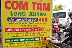 Thấy người nghèo không dám mua cơm, U50 mở quán ăn có cách tính tiền đặc biệt