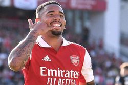 Hụt Alvarez, Barca mua Gabriel Jesus với giá rẻ