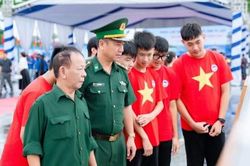 Thanh Hóa tổ chức triển lãm 'Biên cương vững bền - Biển đảo thiêng liêng'
