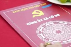 Một huy hiệu - một ký ức - một cuộc đời