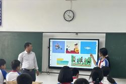 Động lực giải phóng sức lao động nhà giáo