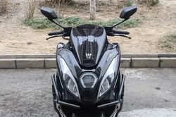 Xe tay ga 150cc, phanh ABS 2 kênh, TCS, giá hơn 59 triệu đồng