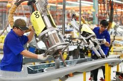 Chuyển dịch việc làm, nâng kỹ năng để tăng năng suất lao động