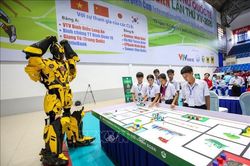Ươm mầm sáng tạo số – Đưa khát vọng công nghệ vào học đường