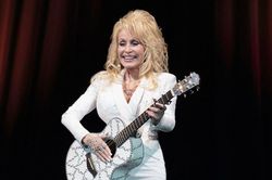 Cháu gái xác nhận Dolly Parton đã được an táng