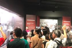 Quốc khánh 2/9: Người dân háo hức đến bảo tàng tìm hiểu lịch sử