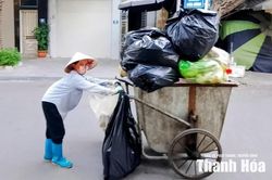 Thí điểm thu gom rác theo giờ trên địa bàn phường Hạc Thành từ ngày 1/9