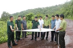 Xanh màu áo lính, xanh những cánh rừng, doanh trại