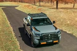 Mitsubishi Triton bản “chiến” nhất từ trước đến nay: Đậm chất xe đua, trang bị đồ cứu hộ, giá gần 1,73 tỷ đồng