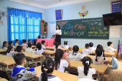Giáo viên chưa đủ 3 năm công tác có được xin thuyên chuyển?