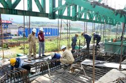 Dự án cầu biên giới Bản Vược – Bá Sái thi công xuyên lễ 2/9