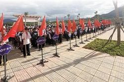 Mở cánh cửa tương lai nơi vùng biên
