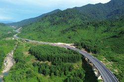 Cao tốc La Sơn - Hòa Liên thông tuyến 4 làn xe, tốc độ tối đa 60km/h