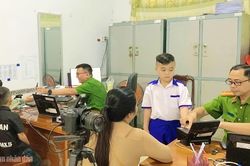 Công an Cà Mau phục vụ nhân dân xuyên lễ Quốc khánh