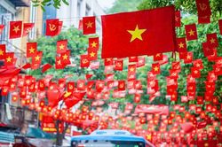 Sắc cờ Tổ quốc: Từ mùa Thu độc lập đến khát vọng Việt Nam