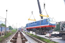 Đường sắt Việt Nam tăng sức kéo với đầu máy thế hệ mới