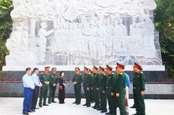 Theo màu cờ Tổ quốc từ Pác Bó - Tân Trào - Ba Đình đến kỷ nguyên mới (Bài 4)