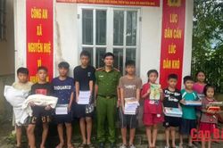 'Gian hàng 0 đồng' hỗ trợ học sinh hoàn cảnh khó khăn tại xã Nguyễn Huệ