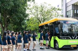 Xe đưa đón học sinh: 6 điều phụ huynh cần kiểm tra trước khi đăng ký