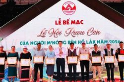 Lễ hội Rượu cần bên hồ Lắk khép lại, lan tỏa hồn M'nông và men say đại ngàn