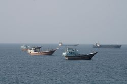 Ai đang kiểm soát eo biển Hormuz?