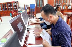Chính phủ yêu cầu xử lý tình trạng 'đẻ' thêm thành phần hồ sơ ngoài quy định