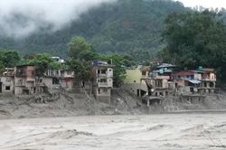 Khoảng trống cảnh báo trên dãy Himalaya