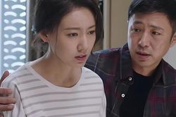 Nữ đồng nghiệp liên tục nhắn tin 'tấn công', tôi từ chối mãi rồi cũng xiêu lòng