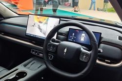 Ngang cỡ Honda CR-V, SUV giá 700 triệu đồng động cơ hybrid, mạnh 223 mã lực, trang bị ngập công nghệ sắp về Việt Nam