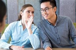 Điểm mặt 4 cung hoàng đạo dễ làm lộ chuyện riêng của người khác nhất