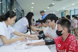Bộ Y tế hướng dẫn kiểm tra sức khỏe đầu năm học: Thực hiện 1 lần/năm