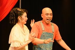 NSND Mỹ Uyên nâng bước thế hệ đạo diễn trẻ, đưa các sáng tạo mới ra sân chơi chuyên nghiệp