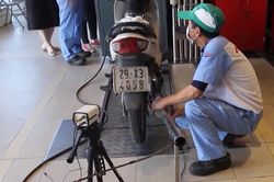 Thủ tục cấp phép kiểm định khí thải xe máy được rút gọn