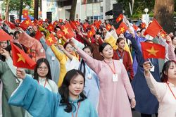 Người trẻ chung tay bảo tồn văn hoá truyền thống