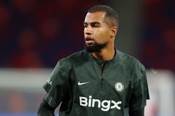 Robert Sanchez rời Chelsea