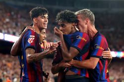 Yamal và Raphinha giúp Barcelona thắng trận thứ ba liên tiếp