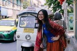 Những người ngày chạy deadline, tối dạo phố Đài Loan, Bangkok dịp 2/9
