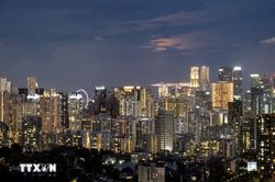 Singapore tăng hỗ trợ tài chính, người dân vẫn ngại sinh con