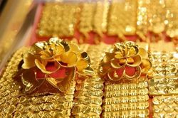 Giá vàng hôm nay (trưa 1-9): Giá vàng miếng, giá vàng nhẫn ổn định