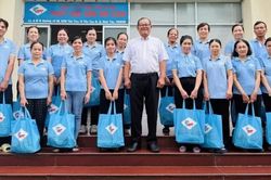 Doanh nghiệp chi lương 300-400% cho công nhân làm xuyên lễ