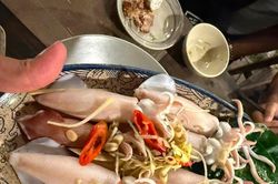 Phó giáo sư dinh dưỡng cảnh báo cạm bẫy từ thói quen ăn hải sản uống bia