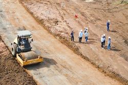 Không nghỉ lễ, công nhân tăng tốc thi công trên công trường Vành đai 4