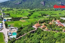 Gìn giữ những giá trị của chùa Khmer đẹp như tranh giữa mây trời vùng Bảy Núi