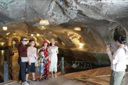 Từ 'pháo đài' giữa núi đá tới điểm đến về nguồn