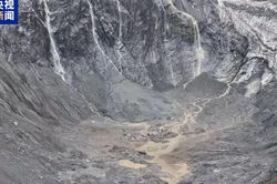 Trung Quốc cảnh báo nguy cơ sụp đổ sông băng gần khu vực ngập lụt ở Nepal
