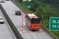 Chính phủ yêu cầu rà soát, đánh giá kỹ quy định về khoảng cách an toàn và mức phạt