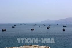 Khoảng 8,6 triệu thùng dầu/ngày đang đi qua eo biển Hormuz