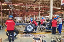 Ngành chế tạo Trung Quốc tăng tốc vượt kỳ vọng