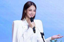 Bảo Ngọc bán đấu giá bộ váy gần 40 triệu tại Miss World